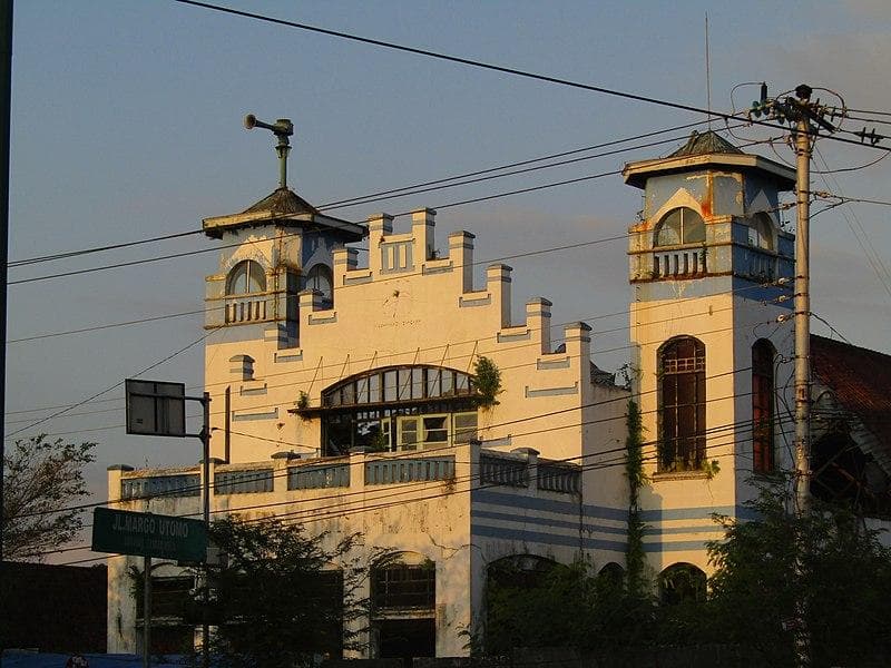 Hotel Toegoe, hotel tertua di Yogyakarta. (Wikipedia/Alqhaderi Aliffianiko)