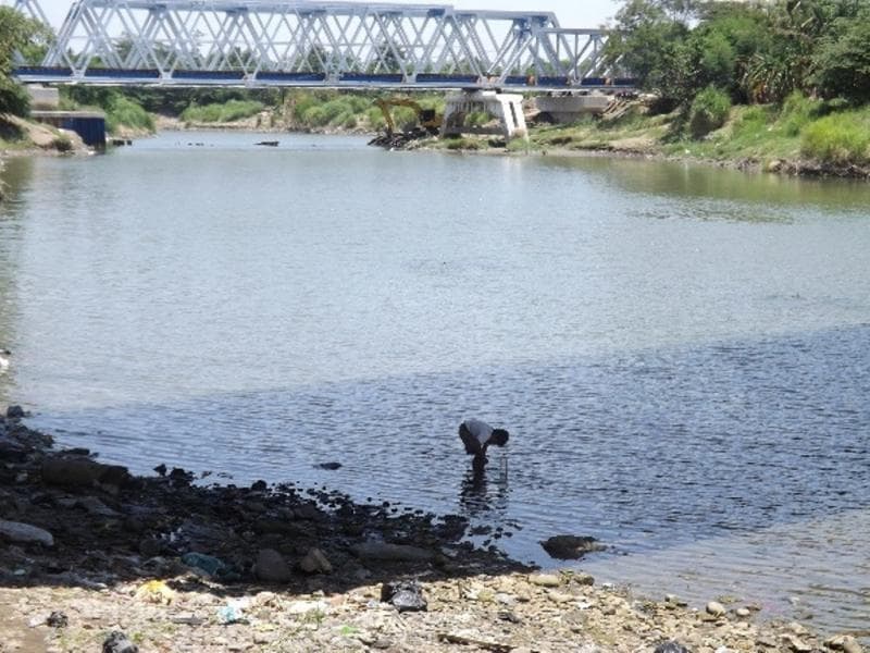 Sungai Pemali, Brebes, punya sejarah penamaan yang cukup menarik. (Medcom/Kuntoro Tayubi)