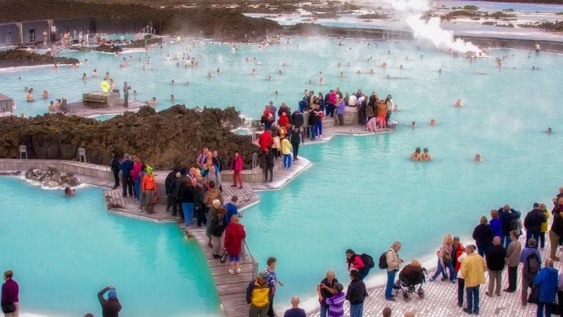 Di Islandia, wisatawan bisa melihat pemandangan bintang di langit yang sangat indah. (Istimewa)