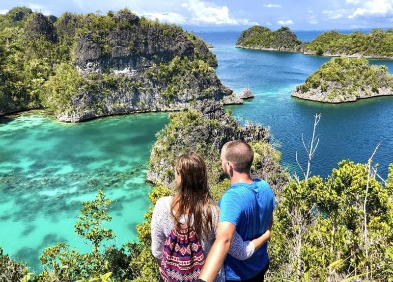 Labuan Bajo menjadi salah satu destinasi favorit wisatawan asing ketika berkunjung ke Indonesia. (Instagram/@goatsontheroad)