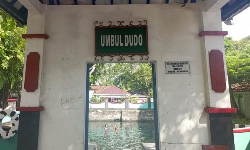 Umbul Dudo selalu ramai pengunjung di musim liburan. (Nusantarapedia)