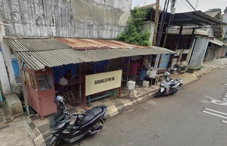 Warung Es Pak No yang masih sederhana. (Google Street View)